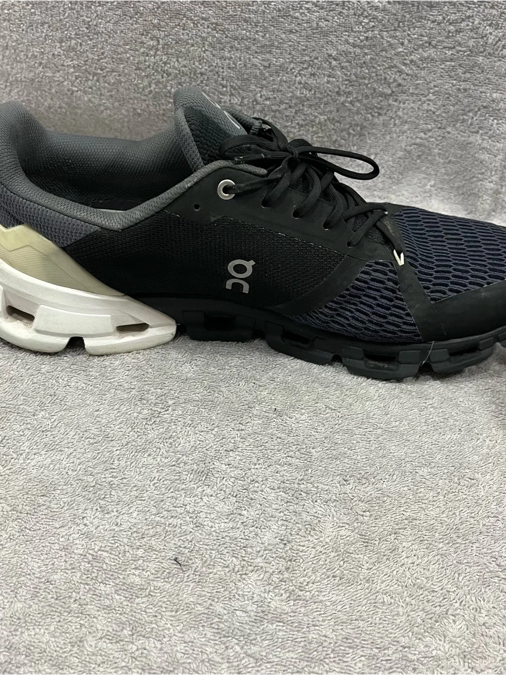 On Running Cloudflyer Black/White Running Shoes Men's sz 12.5